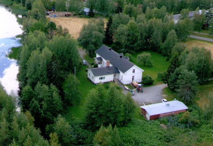 ilmakuva pihasta 2005